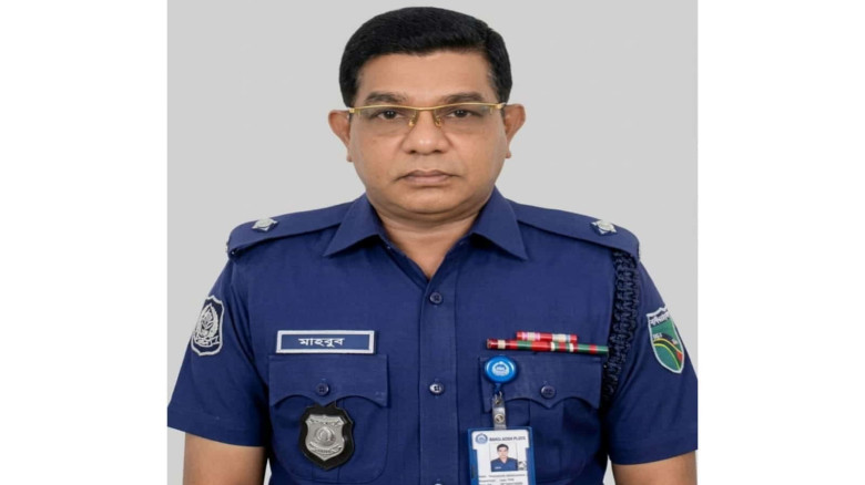 ফতুল্লার ওসির বিরুদ্ধে ঘুষ লেনদেনের মিথ্যা অপপ্রচার, ব্যবসায়ীর ক্ষোভ