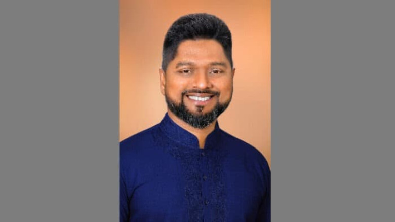 জনপ্রিয়তার শীর্ষে রনি